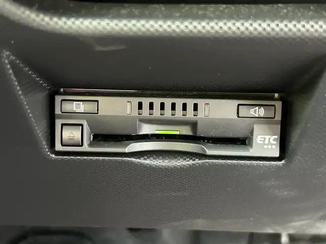 トヨタ ライズ Z 和歌山県 2024(令6)年 0.7万km ナチュラルベージュマイカM ディスプレイオーディオ/AppleCarPlay/AndroidAuto/フルセグTV/全方位カメラ/衝突被害軽減ブレーキ/ブラインドスポットモニター/レーンキープアシスト/レーダークルーズコントロール/横滑り防止/オートライト/前後コーナーセンサー/前後ドラレコ/ビルトインETC/前席シートヒーター/ステアリングリモコン/ドアバイザー/LEDヘッドライト/フロントフォグランプ/リアフォグランプ/プッシュスタート