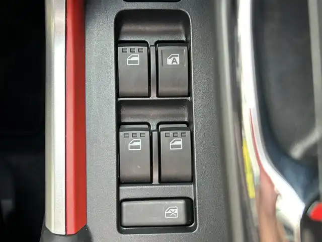 トヨタ ライズ Z 和歌山県 2024(令6)年 0.7万km ナチュラルベージュマイカM ディスプレイオーディオ/AppleCarPlay/AndroidAuto/フルセグTV/全方位カメラ/衝突被害軽減ブレーキ/ブラインドスポットモニター/レーンキープアシスト/レーダークルーズコントロール/横滑り防止/オートライト/前後コーナーセンサー/前後ドラレコ/ビルトインETC/前席シートヒーター/ステアリングリモコン/ドアバイザー/LEDヘッドライト/フロントフォグランプ/リアフォグランプ/プッシュスタート