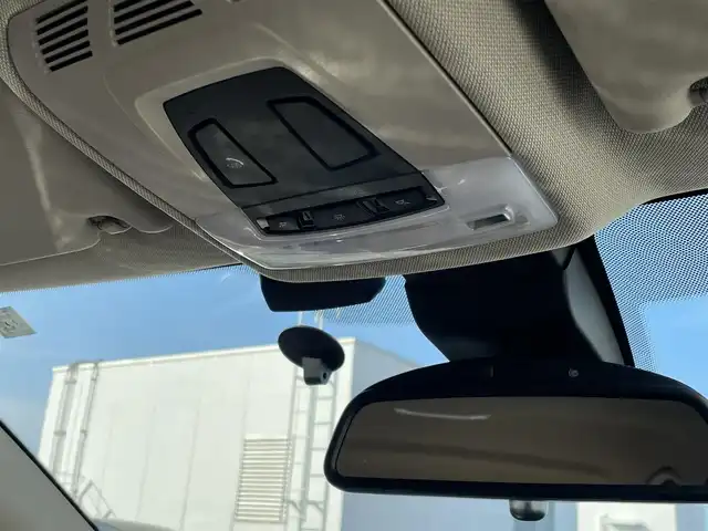 ＢＭＷ ２１８ｄ アクティブツアラー ラグジュアリー 東京都 2018(平30)年 3.9万km 黒 純正ナビ/バックモニター/CD/DVD再生/Bluetooth接続/AM/FM/ワンオーナー/ドライビングアシスト/LEDヘッドランプ/クローム枠付クローム縦12本フロントグリル/開口部台形フロントバンパー/クローム加飾付フロントフォグランプ/クロームサイドウインドウモール/リアスポイラー/クローム加飾付ボディ同色リアバンパー/シングルマフラー/205/60R16タイヤ/16インチ5本トリプルスポークアルミホイール/ファインラインストリーム木目調インパネ加飾/左右独立温度調整機能付オートエアコン/クロームU字型加飾付革巻きステアリングホイール/本革シート/パワーシート(D席/N席)/シートヒーター(D席/N席)/グレールーフライニング/HDDナビゲーション(8.8インチワイドディスプレイ)/6スピーカー/ルームミラー内蔵ETC/コネクテッドドライブスタンダード