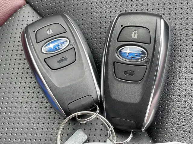 スバル レヴォーグ 1．8STIスポーツ EX 佐賀県 2020(令2)年 4万km WRブルーパール ワンオーナー/本革シート/11.6インチセンターインフォメーションディスプレイ/・フルセグTV/AM/FM/USB/Bluetooth/AppleCarPlay/AndroidAuto/バック/サイドカメラ/前方ドライブレコーダー/ビルトインETC/パワーリアゲ―ト/電動パーキングブレーキ/オートビーグルホールド/リバース連動ドアミラー/D＋N席パワーシート（D席メモリー機能付）/全席シートヒーター/パドルシフト/革巻きステアリング/ステアリングリモコン/純正18インチアルミホイール/純正LEDヘッドライト/純正LEDフォグライト/リアフォグライト/純正ドアバイザ―/新車時保証書/取扱説明書/スペアキー１本/スバルアイサイト/・全車速追従機能付クルーズコントロール/・ステアリング連動ヘッドランプ/・プリクラッシュブレーキ/・車線逸脱防止機能/・スバルリアビークルディテクション/・クリアランスソナー