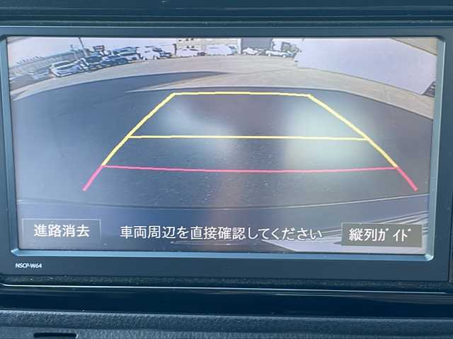 トヨタ ヴィッツ F LEDエディション 道北・旭川 2016(平28)年 8.3万km ブラックマイカ ・4WD/・禁煙車/・純正SDナビ　NSCP-W64/BT/CD/TV/AUX/・バックカメラ/・4WDオートモードスイッチ/・LEDヘッドライト/・トラクションコントロールシステム/・プライバシーガラス/・ETC/・ドアバイザー/・電動格納ミラー/・純正フロアマット/・保証書/・取扱説明書