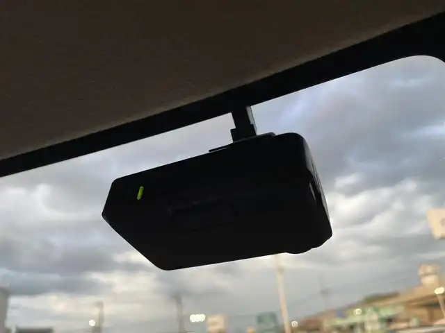 スズキ スペーシア カスタム HYBRID XS 石川県 2018(平30)年 5.9万km アクティブイエロー/ブラック2トーンルーフ 純正8型ナビ/フルセグTV/バックカメラ/LEDヘッドライト/ドライブレコーダー/両側パワースライドドア/スマートキー/プッシュスタート/電動ミラー/ハーフレザーシート/ベンチシート/オートライト/コーナーセンサー/衝突軽減ブレーキ