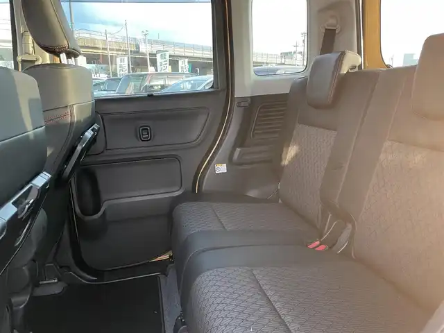 スズキ スペーシア カスタム HYBRID XS 石川県 2018(平30)年 5.9万km アクティブイエロー/ブラック2トーンルーフ 純正8型ナビ/フルセグTV/バックカメラ/LEDヘッドライト/ドライブレコーダー/両側パワースライドドア/スマートキー/プッシュスタート/電動ミラー/ハーフレザーシート/ベンチシート/オートライト/コーナーセンサー/衝突軽減ブレーキ
