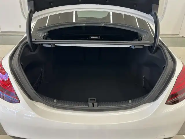 メルセデス・ベンツ Ｃ２００ アバンギャルド AMGライン 岡山県 2019(令1)年 1.8万km ポーラホワイト 純正ナビ/Rカメラ/ドラレコ/レーダーセーフティーパッケージ/Bluetooth/USB/フルセグTV/ESP/道路標識アシスト/アクティブブレーキアシスト/アテンションアシスト/レーンチェンジアシスト/ブラインドスポットアシスト/ETC/アンビエントライト/インテリジェントライトシステム/ロケイターライティング/イージーエントリー/ダイナミックセレクト
