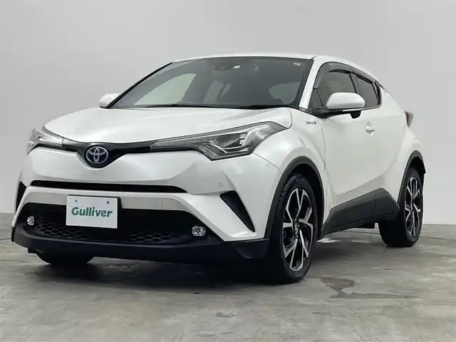 トヨタ Ｃ－ＨＲ G 群馬県 2018(平30)年 5万km ホワイトパールクリスタルシャイン 社外ナビ　Ｂカメラ　衝突軽減　レーダークルコン　コーナーセンサー　レーンキープ　ブラインドスポットモニター　横滑り防止　オートハイビーム　ＬＥＤ　ドラレコ　ＥＴＣ　シートヒーター　純正１８ＡＷ　禁煙車