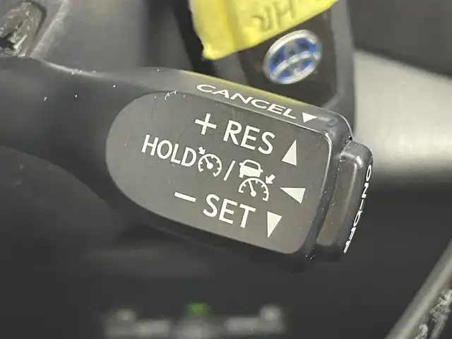 トヨタ Ｃ－ＨＲ G 群馬県 2018(平30)年 5万km ホワイトパールクリスタルシャイン 社外ナビ　Ｂカメラ　衝突軽減　レーダークルコン　コーナーセンサー　レーンキープ　ブラインドスポットモニター　横滑り防止　オートハイビーム　ＬＥＤ　ドラレコ　ＥＴＣ　シートヒーター　純正１８ＡＷ　禁煙車