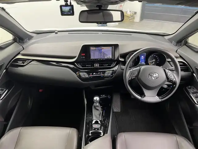 トヨタ Ｃ－ＨＲ G 群馬県 2018(平30)年 5万km ホワイトパールクリスタルシャイン 社外ナビ　Ｂカメラ　衝突軽減　レーダークルコン　コーナーセンサー　レーンキープ　ブラインドスポットモニター　横滑り防止　オートハイビーム　ＬＥＤ　ドラレコ　ＥＴＣ　シートヒーター　純正１８ＡＷ　禁煙車
