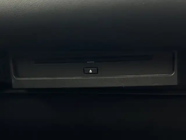トヨタ ノア ハイブリッド S－Z 愛知県 2022(令4)年 3.9万km アティチュードブラックマイカ 禁煙車/純正10.5インチナビ/（CD/DVD/フルセグTV/Bluetooth/USB)/バックカメラ/純正フリップダウンモニター/AC100V電源/トヨタセーフティセンス/・プリクラッシュセーフティ/・レーントレーシングアシスト/・レーダークルーズコントロール/・アダプティブハイビームシステム/・ロードサインアシスト/・プロアクティブドライビングアシスト/・発進遅れ告知機能/・フロントクロストラフィックアラート/・レーンチェンジアシスト/ETC２．０/ドライブレコーダー/オットマン/ハーフレザーシート/前席シートヒーター/両側パワースライドドア/純正17インチアルミホイール/スマートキー/プッシュスタート/LEDヘッドライト/純正フロアマット