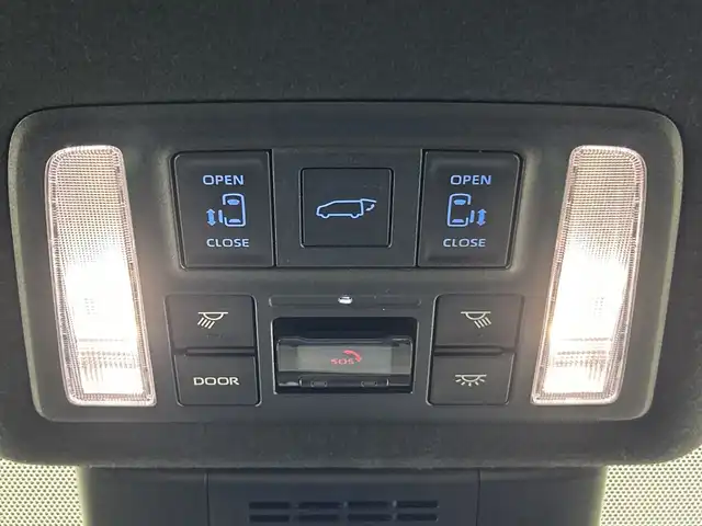 トヨタ ノア ハイブリッド S－Z 愛知県 2022(令4)年 3.9万km アティチュードブラックマイカ 禁煙車/純正10.5インチナビ/（CD/DVD/フルセグTV/Bluetooth/USB)/バックカメラ/純正フリップダウンモニター/AC100V電源/トヨタセーフティセンス/・プリクラッシュセーフティ/・レーントレーシングアシスト/・レーダークルーズコントロール/・アダプティブハイビームシステム/・ロードサインアシスト/・プロアクティブドライビングアシスト/・発進遅れ告知機能/・フロントクロストラフィックアラート/・レーンチェンジアシスト/ETC２．０/ドライブレコーダー/オットマン/ハーフレザーシート/前席シートヒーター/両側パワースライドドア/純正17インチアルミホイール/スマートキー/プッシュスタート/LEDヘッドライト/純正フロアマット