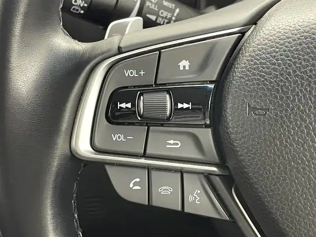 ホンダ オデッセイ アブソルート EX 埼玉県 2020(令2)年 3.1万km プラチナホワイトパール 純正１０インチナビ　マルチビューカメラ　ＢＳＭ　黒レザーシート　ビルトインＥＴＣ２．０　前後ドライブレコーダー　ホンダセンシング　アダクティブクルーズコントロール　シートヒーター　オートライト　ＬＥＤ
