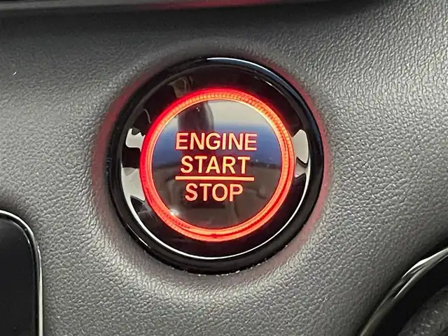 ホンダ オデッセイ アブソルート EX 埼玉県 2020(令2)年 3.1万km プラチナホワイトパール 純正１０インチナビ　マルチビューカメラ　ＢＳＭ　黒レザーシート　ビルトインＥＴＣ２．０　前後ドライブレコーダー　ホンダセンシング　アダクティブクルーズコントロール　シートヒーター　オートライト　ＬＥＤ