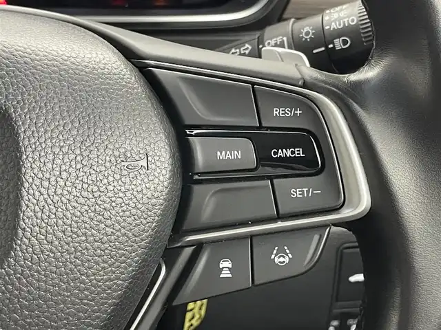 ホンダ オデッセイ アブソルート EX 埼玉県 2020(令2)年 3.1万km プラチナホワイトパール 純正１０インチナビ　マルチビューカメラ　ＢＳＭ　黒レザーシート　ビルトインＥＴＣ２．０　前後ドライブレコーダー　ホンダセンシング　アダクティブクルーズコントロール　シートヒーター　オートライト　ＬＥＤ