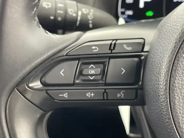 トヨタ アクア Z 群馬県 2021(令3)年 4.4万km ブラックマイカ ディスプレイオーディオ/Bluetooth/オートライト/LEDヘッドライト/バックカメラ/レーダークルーズコントロール/革巻きステアリング/AC100V/nanoeX/電動格納ミラー/プッシュスタート/スマートキー/純正フロアマット/純正ドアバイザー/前後クリアランスソナー/オートマチックハイビーム/衝突被害軽減システム