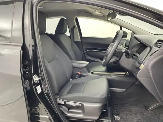 トヨタ アクア Z 群馬県 2021(令3)年 4.4万km ブラックマイカ ディスプレイオーディオ/Bluetooth/オートライト/LEDヘッドライト/バックカメラ/レーダークルーズコントロール/革巻きステアリング/AC100V/nanoeX/電動格納ミラー/プッシュスタート/スマートキー/純正フロアマット/純正ドアバイザー/前後クリアランスソナー/オートマチックハイビーム/衝突被害軽減システム