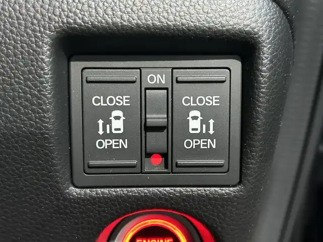 ホンダ Ｎ ＢＯＸ カスタム L ターボ 静岡県 2022(令4)年 2.4万km クリスタルブラックパール ワンオーナー　/・純正8インチナビ　/・フルセグTV /・Bluetooth接続　/・DVD再生　/・USB入力端子　/ホンダセンシング　/両側パワスラ　/プッシュスタート　/スマートキー　/スペアキー/電動パーキングブレーキ/オートブレーキホールド/ベンチシート/ハーフレザー/前席シートH　/ETC2.0　/前後ドラレコ/取扱説明書/保証書