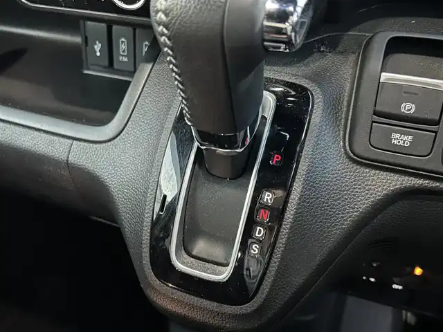 ホンダ Ｎ ＢＯＸ カスタム L ターボ 静岡県 2022(令4)年 2.4万km クリスタルブラックパール ワンオーナー　/・純正8インチナビ　/・フルセグTV /・Bluetooth接続　/・DVD再生　/・USB入力端子　/ホンダセンシング　/両側パワスラ　/プッシュスタート　/スマートキー　/スペアキー/電動パーキングブレーキ/オートブレーキホールド/ベンチシート/ハーフレザー/前席シートH　/ETC2.0　/前後ドラレコ/取扱説明書/保証書