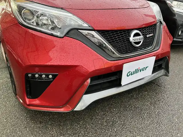 日産 ノート e－パワー ニスモ 広島県 2017(平29)年 8.7万km ガーネットレッド エマージェンシーブレーキ/純正ディーラーナビ/アラウンドビューモニター/デジタルインナーミラー/LEDオートライト/フルセグTV/Bluetooth/nismo専用シート/インテリキー/新車保証書/取扱説明書/スペアキー