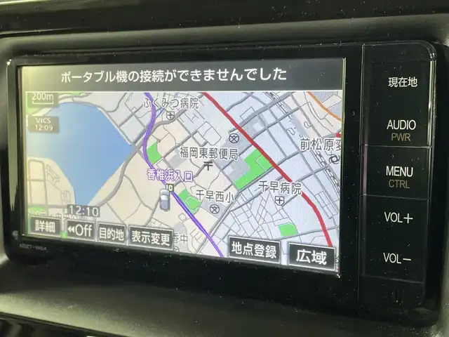 トヨタ ノア Si 福岡県 2015(平27)年 9.9万km ホワイトパールクリスタルシャイン 純正メモリナビ/・CD/DVD/BT/フルセグTV/・バックモニター/純正フリップダウンモニター/両側パワースライドドア/ETC/ドライブレコーダー前後/スマートキー/・スペアキー/・プッシュスタート/オートライト/・ォグランプ/革巻きステアリング/・ステアリングリモコン/純正16インチアルミホイール/純正フロアマット/純正ドアバイザー