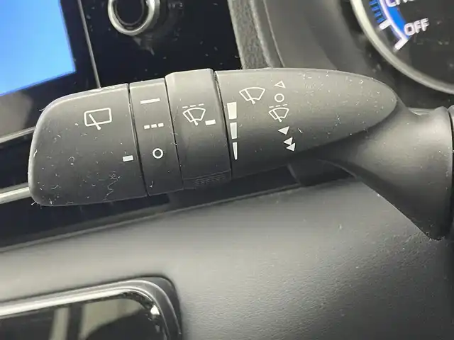 トヨタ ノア ハイブリッド S－G 茨城県 2023(令5)年 4.3万km メタルストリームM 純正ナビ/・バックカメラ/・フルセグテレビ/・Bluetooth接続/・USB入力端子/ETC/ドライブレコーダー/両側パワースライドドア/コーナーセンサー/ABS/レーンアシストキープ/横滑り防止装置/盗難防止装置/LEDヘッドライト/・オートライト/・オートマティックハイビーム