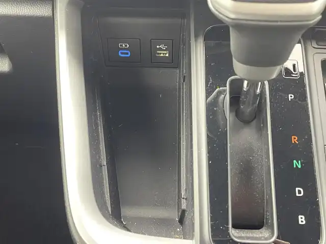 トヨタ ノア ハイブリッド S－G 茨城県 2023(令5)年 4.3万km メタルストリームM 純正ナビ/・バックカメラ/・フルセグテレビ/・Bluetooth接続/・USB入力端子/ETC/ドライブレコーダー/両側パワースライドドア/コーナーセンサー/ABS/レーンアシストキープ/横滑り防止装置/盗難防止装置/LEDヘッドライト/・オートライト/・オートマティックハイビーム