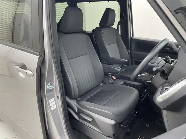 トヨタ ノア ハイブリッド S－G 茨城県 2023(令5)年 4.3万km メタルストリームM 純正ナビ/・バックカメラ/・フルセグテレビ/・Bluetooth接続/・USB入力端子/ETC/ドライブレコーダー/両側パワースライドドア/コーナーセンサー/ABS/レーンアシストキープ/横滑り防止装置/盗難防止装置/LEDヘッドライト/・オートライト/・オートマティックハイビーム