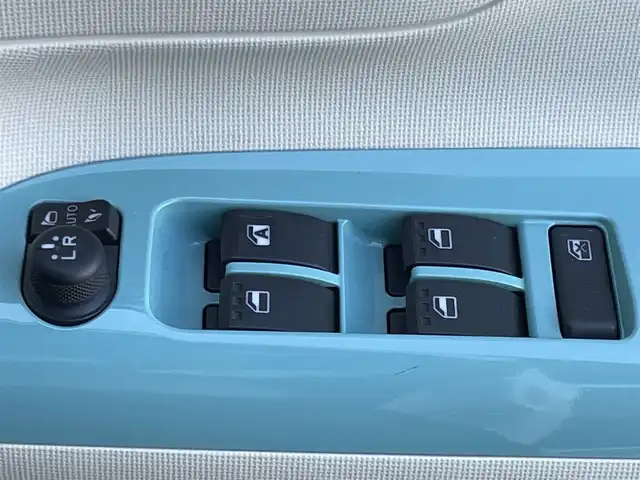 ダイハツ ムーヴ キャンバス G メイクアッフ SA Ⅱ 香川県 2016(平28)年 6.8万km パールホワイトⅢ/ファインミントメタリック 2トーン スマートアシストII/・衝突警報機能　/・衝突回避支援ブレーキ機能　/・誤発進抑制制御機能　/・車線逸脱警報機能/・先行車発進お知らせ機能/純正ＳＤナビ【NSZN-W67D】/(Bluetooth/)/フルセグTV/バックカメラ　/両側電動ドア　/ＬＥＤヘッドライト　/ＬＥＤフォグライト　/オートライト　/コーナーセンサー/純正フロアマット/スマートキー/スペアキー/プッシュスタート