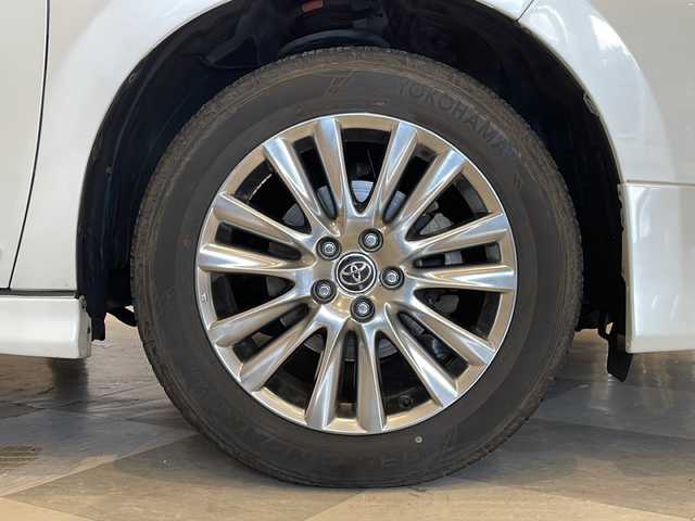 トヨタ ハリアー ハイブリッド プレミアム 福井県 2015(平27)年 8.1万km ホワイトパールクリスタルシャイン モデリスタエアロ/JLBサウンドシステム/純正8インチSDナビ/フルセグTV/BT/DVD/CD/SD/USB/AUX/バックカメラ/クルーズコントロール/プリクラッシュセーフティ/レーンキープアシスト/オートハイビーム/ETC/前後ドライブレコーダー/パワーバックドア/パワーシート/レザーシート/ウッドコンビステアリング/オートライト/LEDヘッドライト/クリスタルシフトノブ/純正シフトノブ車載/純正18インチアルミホイール/純正フロアマット/100V電源/MTモード付AT/プッシュスタート/スマートキー×2