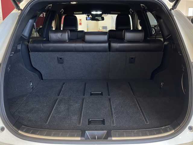 トヨタ ハリアー ハイブリッド プレミアム 福井県 2015(平27)年 8.1万km ホワイトパールクリスタルシャイン モデリスタエアロ/JLBサウンドシステム/純正8インチSDナビ/フルセグTV/BT/DVD/CD/SD/USB/AUX/バックカメラ/クルーズコントロール/プリクラッシュセーフティ/レーンキープアシスト/オートハイビーム/ETC/前後ドライブレコーダー/パワーバックドア/パワーシート/レザーシート/ウッドコンビステアリング/オートライト/LEDヘッドライト/クリスタルシフトノブ/純正シフトノブ車載/純正18インチアルミホイール/純正フロアマット/100V電源/MTモード付AT/プッシュスタート/スマートキー×2