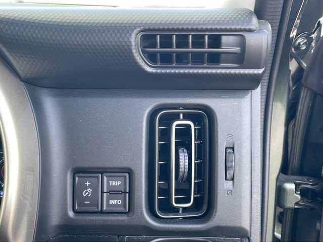 スズキ ハスラー HYBRID X 徳島県 2021(令3)年 1.2万km クールカーキPM 純正9型メモリナビ/（DISC/USB/ラジオ/BT/フルセグ）/全方位カメラ/スズキセーフティサポート/コーナーセンサー/前席シートヒーター/ビルトインETC/アイドリングストップ/LEDヘッドライト/フォグライト/電動格納ミラー/ドアバイザー/純正15インチアルミホイール