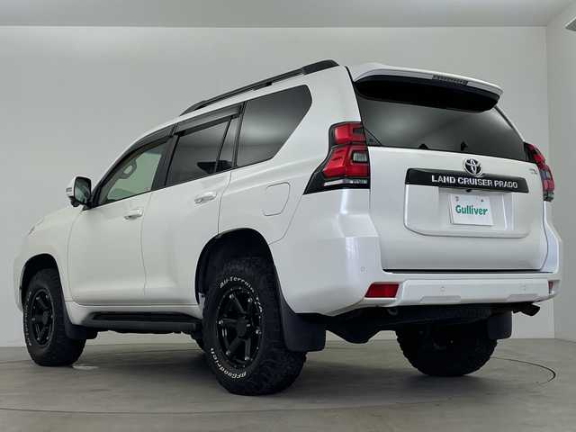 トヨタ ランドクルーザー プラド TX 鹿児島県 2019(令1)年 3.2万km ホワイトパールクリスタルシャイン ALPINE９型ナビ/（FM・AM/CD・DVD/BT/TV）/ALPINEスピーカー/バックカメラ/パーキングセンサー/社外フロアマット/リフトアップ/ETC/LDA/PCS/ACC/LEDヘッドライト/社外AW/フルセグTV/ホワイトレタータイヤ