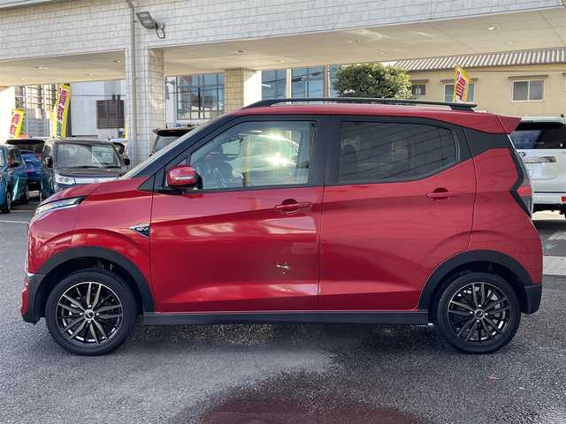 三菱 ｅＫクロス ＥＶ G 大分県 2023(令5)年 3.2万km レッドメタリック ワンオーナー/社外9インチメモリナビ MDV-M909HDL/　　【フルセグ/DVD/BTオーディオ】/全方位カメラ/社外15インチアルミホール/衝突被害軽減システム/イノベーティブペダル オペレーションモード/車線逸脱防止支援機能/電動パーキングブレーキ/ブレーキオートホールド/前後クリアランスソナー/デジタルインナーミラー/ドライブレコーダー/ETC2.0/LEDヘッドライト/オートライト/ヘッドライトレベライザー/レザーステアリング/ハンドルヒーター/チルトステアリング/ステアリングリモコン/前席シートヒーター/運転席シートリフター/エンジンプッシュスタート/ウインカーミラー/リアプライバシーガラス/フロアマット/電動格納ミラー/サイド＆Wエアバッグ/ABS/スマートキー×2/保証書/車両取説/ナビ取説