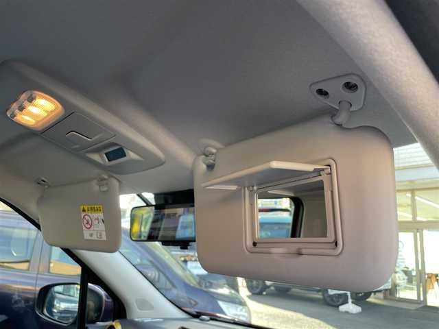 三菱 ｅＫクロス ＥＶ G 大分県 2023(令5)年 3.2万km レッドメタリック ワンオーナー/社外9インチメモリナビ MDV-M909HDL/　　【フルセグ/DVD/BTオーディオ】/全方位カメラ/社外15インチアルミホール/衝突被害軽減システム/イノベーティブペダル オペレーションモード/車線逸脱防止支援機能/電動パーキングブレーキ/ブレーキオートホールド/前後クリアランスソナー/デジタルインナーミラー/ドライブレコーダー/ETC2.0/LEDヘッドライト/オートライト/ヘッドライトレベライザー/レザーステアリング/ハンドルヒーター/チルトステアリング/ステアリングリモコン/前席シートヒーター/運転席シートリフター/エンジンプッシュスタート/ウインカーミラー/リアプライバシーガラス/フロアマット/電動格納ミラー/サイド＆Wエアバッグ/ABS/スマートキー×2/保証書/車両取説/ナビ取説