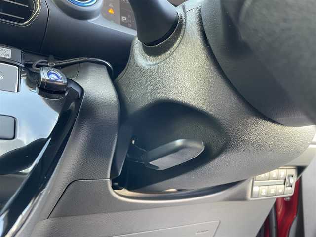 三菱 ｅＫクロス ＥＶ G 大分県 2023(令5)年 3.2万km レッドメタリック ワンオーナー/社外9インチメモリナビ MDV-M909HDL/　　【フルセグ/DVD/BTオーディオ】/全方位カメラ/社外15インチアルミホール/衝突被害軽減システム/イノベーティブペダル オペレーションモード/車線逸脱防止支援機能/電動パーキングブレーキ/ブレーキオートホールド/前後クリアランスソナー/デジタルインナーミラー/ドライブレコーダー/ETC2.0/LEDヘッドライト/オートライト/ヘッドライトレベライザー/レザーステアリング/ハンドルヒーター/チルトステアリング/ステアリングリモコン/前席シートヒーター/運転席シートリフター/エンジンプッシュスタート/ウインカーミラー/リアプライバシーガラス/フロアマット/電動格納ミラー/サイド＆Wエアバッグ/ABS/スマートキー×2/保証書/車両取説/ナビ取説