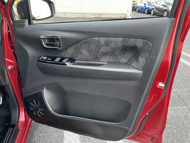 三菱 ｅＫクロス ＥＶ G 大分県 2023(令5)年 3.2万km レッドメタリック ワンオーナー/社外9インチメモリナビ MDV-M909HDL/　　【フルセグ/DVD/BTオーディオ】/全方位カメラ/社外15インチアルミホール/衝突被害軽減システム/イノベーティブペダル オペレーションモード/車線逸脱防止支援機能/電動パーキングブレーキ/ブレーキオートホールド/前後クリアランスソナー/デジタルインナーミラー/ドライブレコーダー/ETC2.0/LEDヘッドライト/オートライト/ヘッドライトレベライザー/レザーステアリング/ハンドルヒーター/チルトステアリング/ステアリングリモコン/前席シートヒーター/運転席シートリフター/エンジンプッシュスタート/ウインカーミラー/リアプライバシーガラス/フロアマット/電動格納ミラー/サイド＆Wエアバッグ/ABS/スマートキー×2/保証書/車両取説/ナビ取説