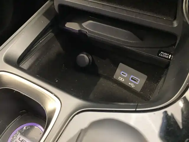 レクサス ＮＸ 350h Fスポーツ 熊本県 2023(令5)年 3万km グラファイトブラックガラスフレーク ・スマートキー/・プッシュスタート/・パノラマサンルーフ/・プリクラッシュセーフティ/・道路標識アシスト/・前後クロストラフィックアラート/・レーンデパーチャーアラート/・レーンチェンジアシスト/・ブラインドスポットモニター/・安心降車アシスト/・プロアクティブドライビングアシスト/・リアカメラディテクション/・オートマチックハイビーム/・クルーズコントロール(追従式)/・黒革シート/・前席パワーシート/・前席エアシート/・前席シートヒーター/・ハンドルヒーター/・純正メモリナビ/　【Bluetooth・USB】/・フルセグTV/・全方位カメラ/・ETC2.0/・ヘッドアップディスプレイ/・ワイヤレス充電/・パワーバックドア/・LEDヘッドランプ/・LEDフォグランプ/・純正マット