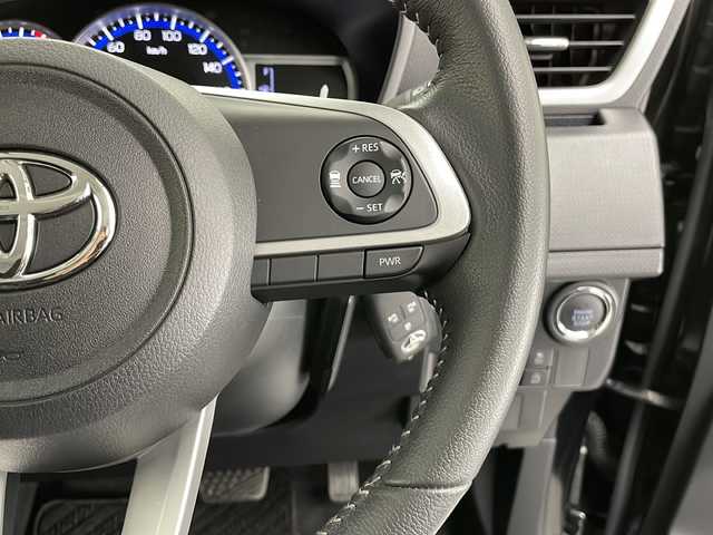 トヨタ ルーミー カスタムG 長野県 2022(令4)年 1.3万km ブラックマイカメタリック 4WD/純正SDナビ/Bluetooth／CD／フルセグTV/バックカメラ/両側パワスラ/衝突被害軽減システム/横滑り防止装置/レーンキープアシスト/純正14インチAW/純正フロアマット/冬タイヤのみ4本積込/2列目サンシェード/オートハイビーム/前後コーナーセンサー/ステアリングスイッチ/LEDヘッドライト/LEDフォグライト/スマートキー/スペアキー1本