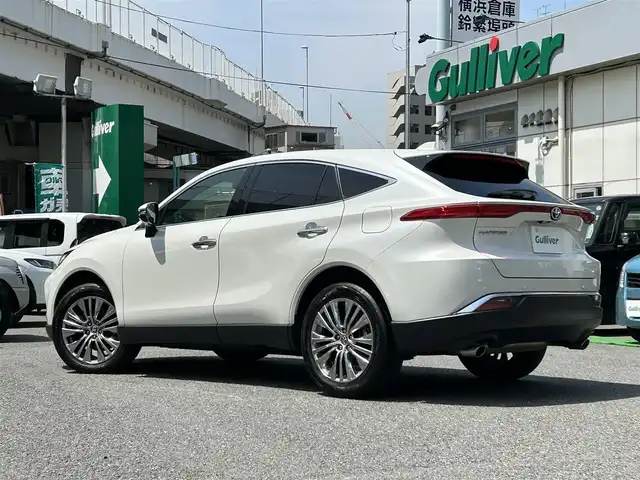 トヨタ ハリアー Z レザーパッケージ 神奈川県 2021(令3)年 6.2万km ホワイトパールクリスタルシャイン 純正メモリナビ/フルセグ/BT/USB/JBLサウンド/パノラミックビューモニター/デジタルインナーミラー/レーダークルーズコントロール/プリクラッシュセーフティ/クリアランスソナー/ブラインドスポットモニター/リヤクロストラフィックアラート/レーントレーシングアシスト/レザーシート/パワーシート/シートヒーター/エアシート/純正19インチアルミ/パワーバックドア/前後ドラレコ/ETC2.0/プッシュスタート/スマートキー×2/取説保証書