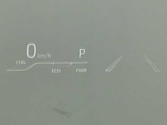 トヨタ ヤリスクロス ハイブリッド Z 愛知県 2021(令3)年 3.6万km ホワイトパールクリスタルシャイン 禁煙車/純正8インチディスプレーオーディオ/（AM/FM/Bluetooth/USB)/全方位カメラ/トヨタセーフティセンス/・レーダークルーズコントロール/・プリクラッシュセーフティ/・オートマチックハイビーム/・ブラインドスポットモニター/・クリアランスソナー/・レーントレーシングアシスト/・レーンディパーチャーアラート/ヘッドアップディスプレイ/ETC2.0/ドライブレコーダー/シートヒーター/ハーフレザーシート/ステアリングヒーター/パワーバックドア/LEDヘッドライト/フロントフォグランプ/スマートキー/スペアキー有/プッシュスタート/純正18インチアルミホイール/横滑り防止装置/純正フロアマット/電子パーキングブレーキ/オートホールド