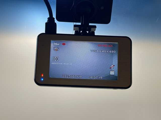 ホンダ Ｎ ＢＯＸ カスタム G ターボパッケージ 神奈川県 2013(平25)年 11.6万km クリスタルブラックパール 社外7型SDナビ/・CD/DVD/Bluetooth/フルセグ/ETC/バックカメラ/パドルシフト/革調シートカバー/両側電動スライドドア/革巻きハンドルノブ/電格ミラー/ドラレコ/HID/フォグ