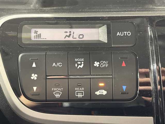 ホンダ Ｎ ＢＯＸ カスタム G ターボパッケージ 神奈川県 2013(平25)年 11.6万km クリスタルブラックパール 社外7型SDナビ/・CD/DVD/Bluetooth/フルセグ/ETC/バックカメラ/パドルシフト/革調シートカバー/両側電動スライドドア/革巻きハンドルノブ/電格ミラー/ドラレコ/HID/フォグ