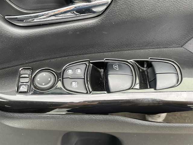 日産 セレナ ハイウェイスター 宮城県 2016(平28)年 13.6万km ブリリアントホワイトパール (株)IDOMが運営する【じしゃロン仙台店】の自社ローン専用車両になりますこちらは現金またはオートローンご利用時の価格です。自社ローンご希望の方は別途その旨お申付け下さい/両側パワースライドドア/SDナビ/フルセグ/Bluetooth/アラウンドビューモニター/後席モニター/ETC/コーナーセンサー/LEDヘッドライト