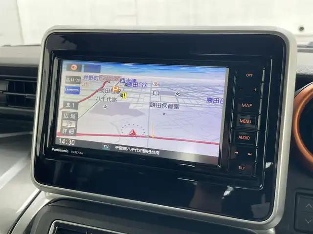 スズキ スペーシア ギア HYBRID XZ 千葉県 2020(令2)年 11.1万km アクティブイエロー/ガンメタリック2トーン (株)IDOMが運営する【じしゃロン八千代店】の自社ローン対象車両になります。こちらは現金またはオートローンご利用時の価格です。自社ローンご希望の方は別途その旨お申付け下さい/純正ナビ（CN-RZ753W）/・CD/DVD/・Bluetooth接続/・フルセグTV/バックカメラ/全方位カメラ/ETC/両側パワースライドドア/ステアリングリモコン/デュアルセンサーブレーキサポート/HUD/D/N席シートヒーター/LEDヘッドライト/フォグランプ/プッシュスタート/スマートキー/ウインカーミラー/ドアバイザー