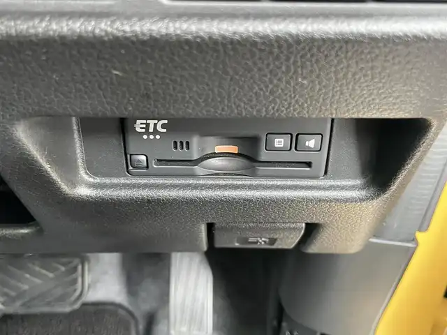 スズキ スペーシア ギア HYBRID XZ 千葉県 2020(令2)年 11.1万km アクティブイエロー/ガンメタリック2トーン (株)IDOMが運営する【じしゃロン八千代店】の自社ローン対象車両になります。こちらは現金またはオートローンご利用時の価格です。自社ローンご希望の方は別途その旨お申付け下さい/純正ナビ（CN-RZ753W）/・CD/DVD/・Bluetooth接続/・フルセグTV/バックカメラ/全方位カメラ/ETC/両側パワースライドドア/ステアリングリモコン/デュアルセンサーブレーキサポート/HUD/D/N席シートヒーター/LEDヘッドライト/フォグランプ/プッシュスタート/スマートキー/ウインカーミラー/ドアバイザー