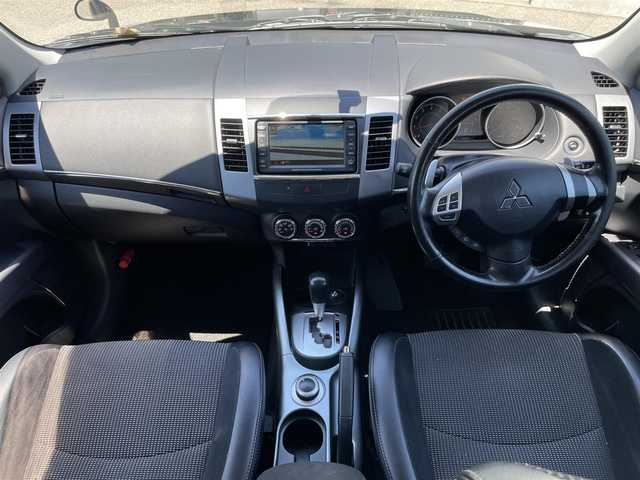 三菱 アウトランダー 24G ROADEST 新潟県 2011(平23)年 9.7万km アメジストブラック ４ｗｄ/バックカメラ/ウィンカーミラー/ドアバイザー/ETC/純正フロアマット