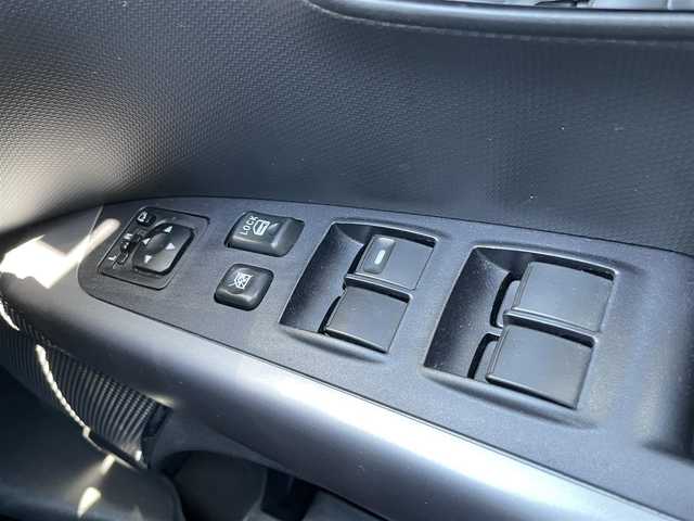 三菱 アウトランダー 24G ROADEST 新潟県 2011(平23)年 9.7万km アメジストブラック ４ｗｄ/バックカメラ/ウィンカーミラー/ドアバイザー/ETC/純正フロアマット