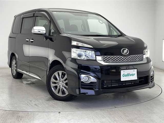 トヨタ ヴォクシー ZS 煌Ⅱ 千葉県 2012(平24)年 2.6万km ブラック 純正ナビ/バックカメラ/純正フルセグTV/Bluetooth/パドルシフト/ステアリングスイッチ/前後ドライブレコーダー/純正ビルトインETC/オートライト//純正アルミホイール/純正フロアマット/両側パワースライドドア/プッシュスタート/ドアバイザー/フォグランプ
