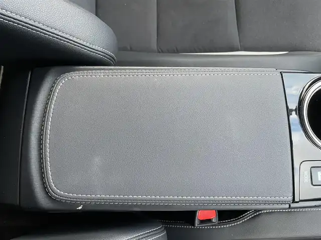 トヨタ プリウス α S ツーリングセレ GRスポーツ 栃木県 2019(令1)年 3.5万km ホワイトパールクリスタルシャイン ワンオーナー/社外メモリナビ/フルセグTV/DVD/Bluetooth/バックカメラ/ETC/GRスポーツ専用ハーフレザーシート/前後ドライブレコーダー/GPSレーダー/純正エンジンスターター/スマートキー×2/LEDヘッドライト/フォグランプ/オートライト/純正18インチAW/純正フロアマット/保証書/取説