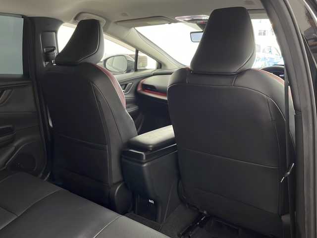 トヨタ プリウス Z 兵庫県 2023(令5)年 3.5万km アティチュードブラックマイカ ・純正ナビ/Bluetooth/TV/USB/Miracast/・全方位カメラ/・Toyota Safety Sense/・プリクラッシュセーフティ/・緊急時操舵支援（アクティブ操舵機能付）/・フロントクロストラフィックアラート［FCTA］/・レーンチェンジアシスト［LCA］/・レーントレーシングアシスト［LTA］/・レーンディパーチャーアラート［LDA］ /・レーダークルーズコントロール/・オートマチックハイビーム［AHB］ /・ロードサインアシスト［RSA］ /・ドライバー異常時対応システム /・プロアクティブドライビングアシスト［PDA］ /・発進遅れ告知機能［TMN］ /・ブラインドスポットモニター［BSM］ /・パーキングサポートブレーキ（前後方静止物）（後方接近車両）/・寒冷地仕様車/・クリアランスソナー/・オートマチックハイビーム/・デジタルインナーミラー/・パワートランク/・ステアリングヒーター/・革シート/・前席シートヒーター/・前席エアシート/・ナノイーX/・AC100V充電/・フロントワイパーデアイサー/・純正19インチアルミホイール/・LEDオートライト/・リアフォグ/・モデリスタエアロ/・ビルトインETC