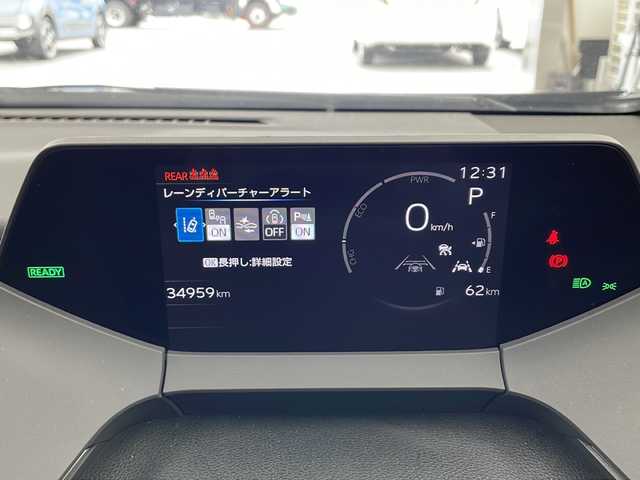 トヨタ プリウス Z 兵庫県 2023(令5)年 3.5万km アティチュードブラックマイカ ・純正ナビ/Bluetooth/TV/USB/Miracast/・全方位カメラ/・Toyota Safety Sense/・プリクラッシュセーフティ/・緊急時操舵支援（アクティブ操舵機能付）/・フロントクロストラフィックアラート［FCTA］/・レーンチェンジアシスト［LCA］/・レーントレーシングアシスト［LTA］/・レーンディパーチャーアラート［LDA］ /・レーダークルーズコントロール/・オートマチックハイビーム［AHB］ /・ロードサインアシスト［RSA］ /・ドライバー異常時対応システム /・プロアクティブドライビングアシスト［PDA］ /・発進遅れ告知機能［TMN］ /・ブラインドスポットモニター［BSM］ /・パーキングサポートブレーキ（前後方静止物）（後方接近車両）/・寒冷地仕様車/・クリアランスソナー/・オートマチックハイビーム/・デジタルインナーミラー/・パワートランク/・ステアリングヒーター/・革シート/・前席シートヒーター/・前席エアシート/・ナノイーX/・AC100V充電/・フロントワイパーデアイサー/・純正19インチアルミホイール/・LEDオートライト/・リアフォグ/・モデリスタエアロ/・ビルトインETC