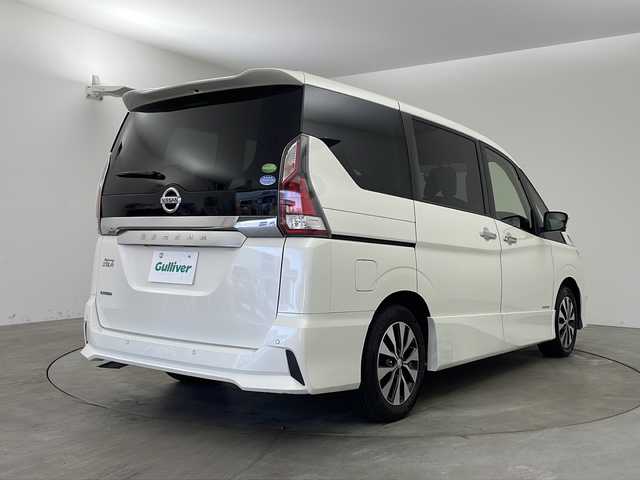 日産 セレナ ハイウェイスターVセレクションⅡ 兵庫県 2018(平30)年 7.2万km ブリリアントホワイトパール ・セーフティパックB/・カーテンエアバッグシステム/・踏み間違い衝突防止アシスト/・インテリジェント パーキングアシスト（駐車支援システム）/・標識検知機能/・インテリジェント アラウンドビューモニター/・インテリジェント DA（ふらつき警報）/・フロント&バックソナー/・インテリジェント ルームミラー/・電動パーキングブレーキ/・オートブレーキホールド/・プロパイロット/・インテリジェント LI (車線逸脱防止支援システム)/・ヒーター付ドアミラー/・ステアリングスイッチ/・エマージェンシーブレーキ/・ハイビームアシスト/・社外ナビ/CD/DVD/BT/・ETC/・両側パワースライドドア/・社外ドライブレコーダー/・革巻きステアリング/・フォグランプ/・純正ドライブレコーダー/・インテリジェントキー/・プッシュスタート/・フロアマット/・純正16インチアルミホイール